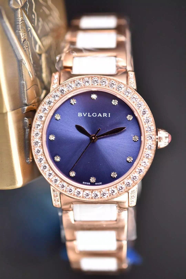 ブルガリ時計正面デザイン